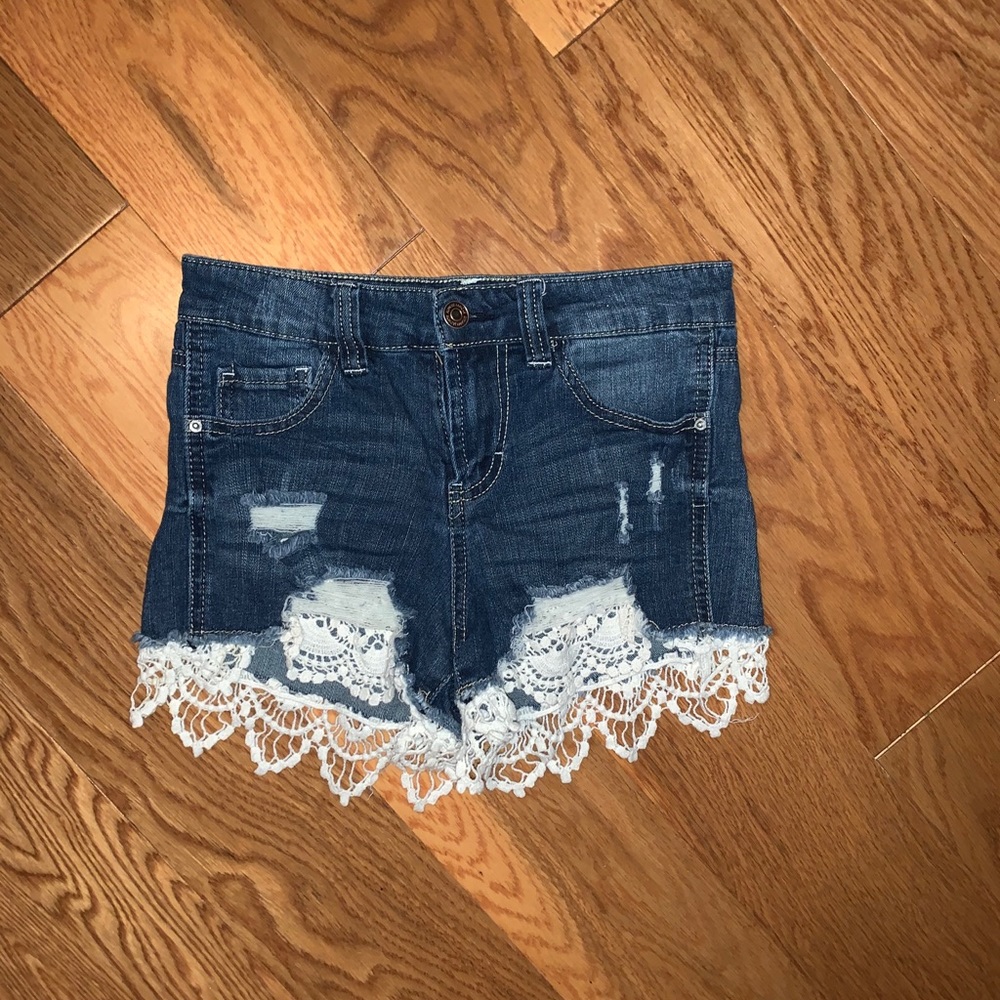 ❤️Lace Jean Shorts MAKE A OFFER!